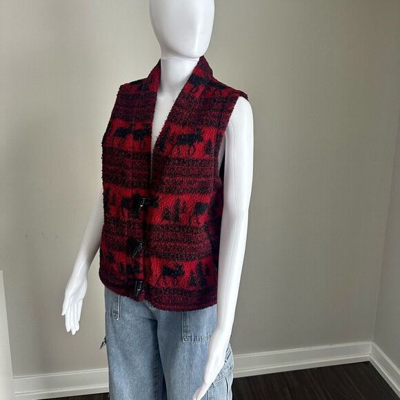 Vintage Woolrich CabinCore  Red + Black Winter Print Fleece Vest Toggle Closure - Picture 2 of 8